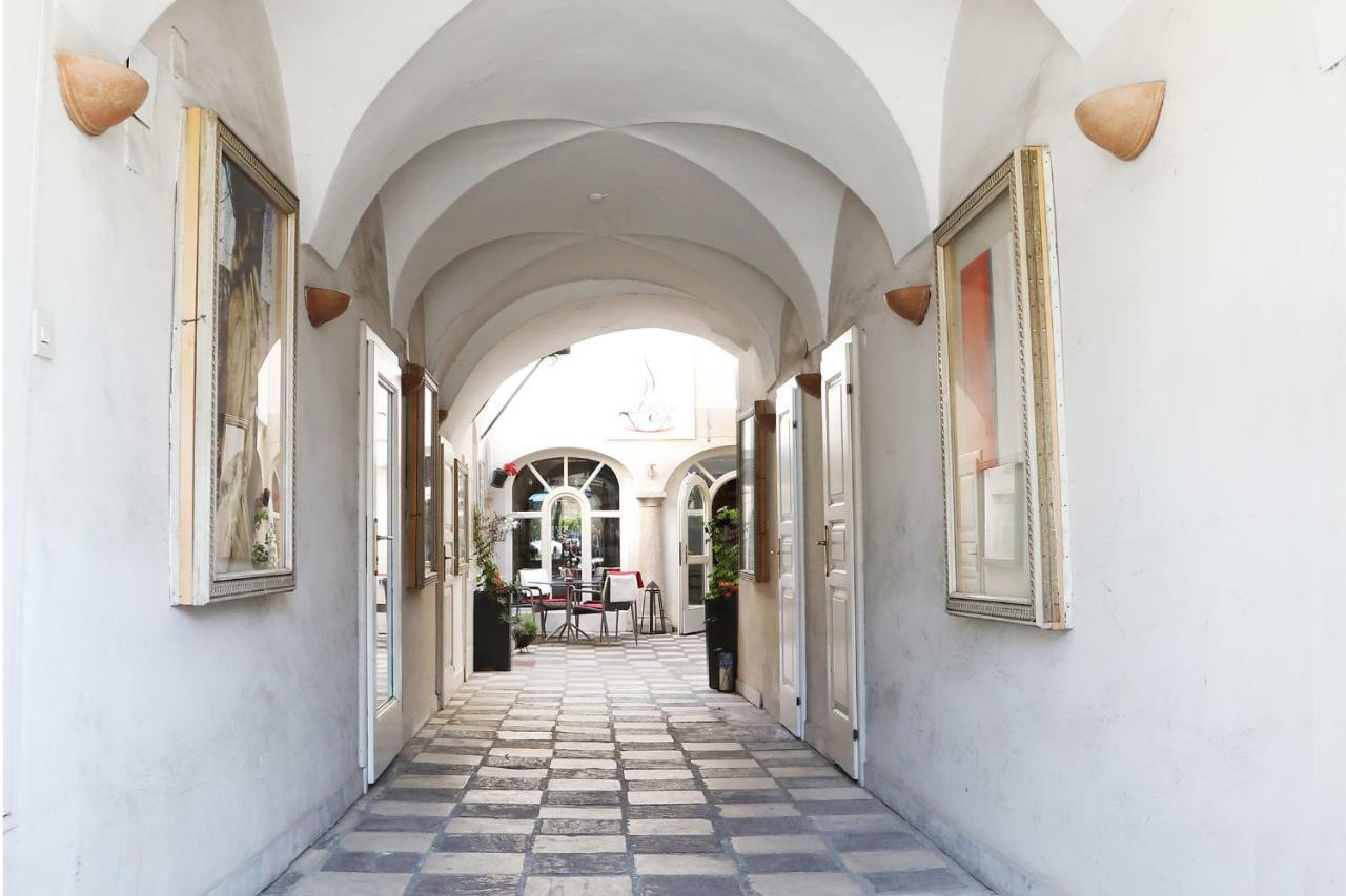 Stylische Cityapartments Benedikt Klagenfurt am Woerthersee Exterior photo