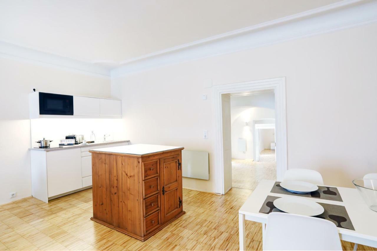 Stylische Cityapartments Benedikt Klagenfurt am Woerthersee Exterior photo